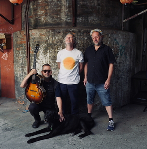 George Leitenberger mit Andreas Albrecht feat. Roddy McKinnon - Songs from the Road, the Dog ...and the Moon